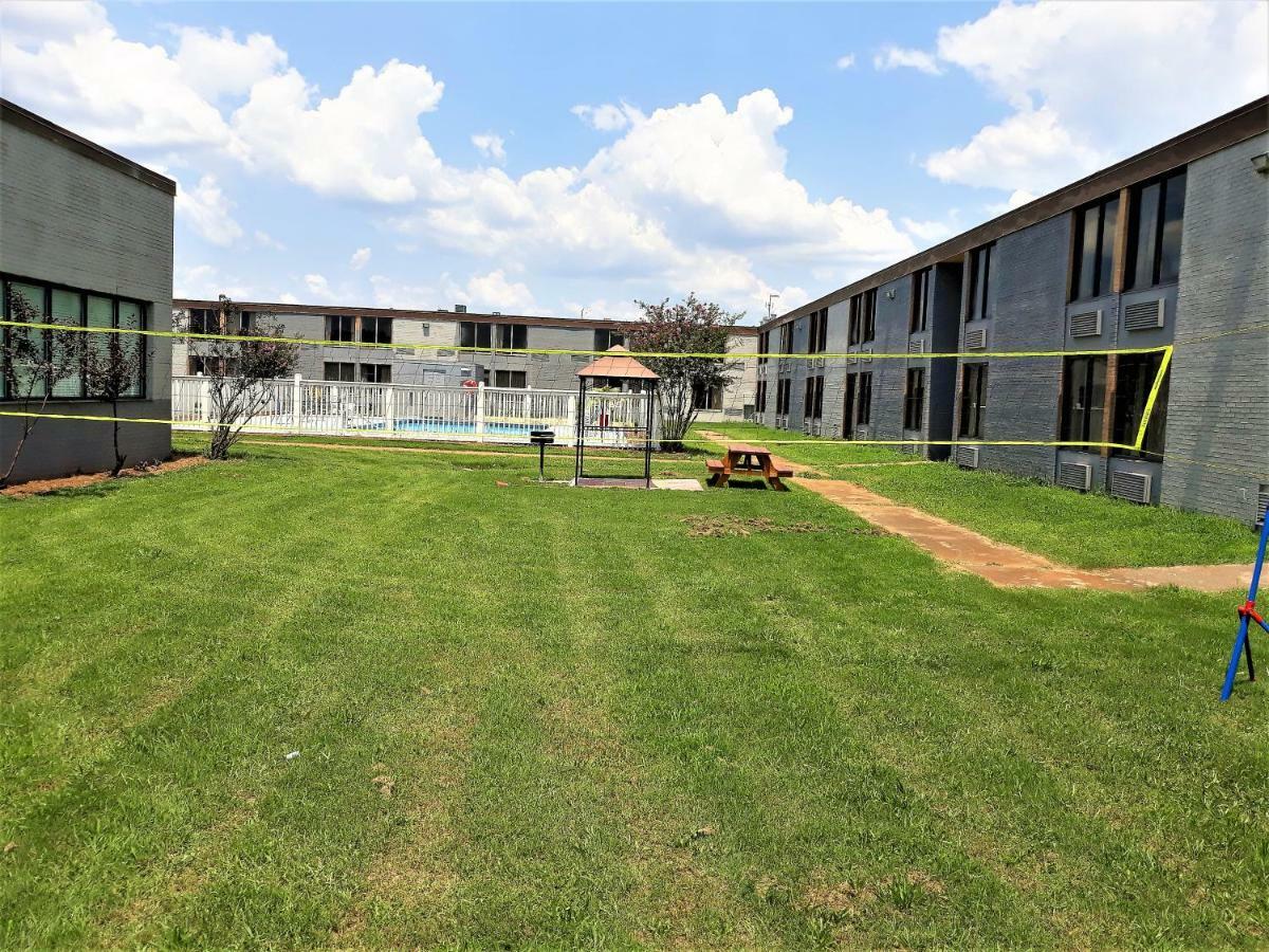 Madison Inn & Suites Exterior foto